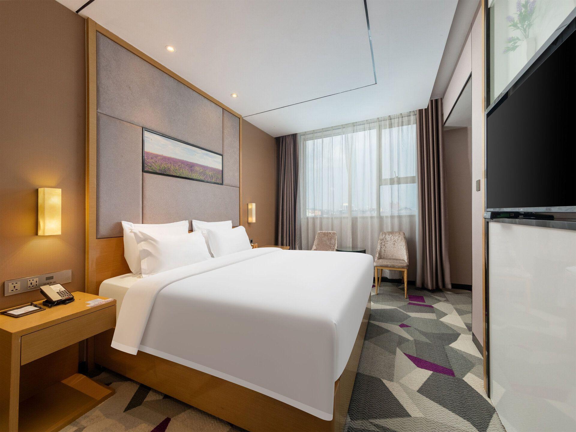Lavande Hotel (Jiangmen Yingbin Avenue) 14/42
