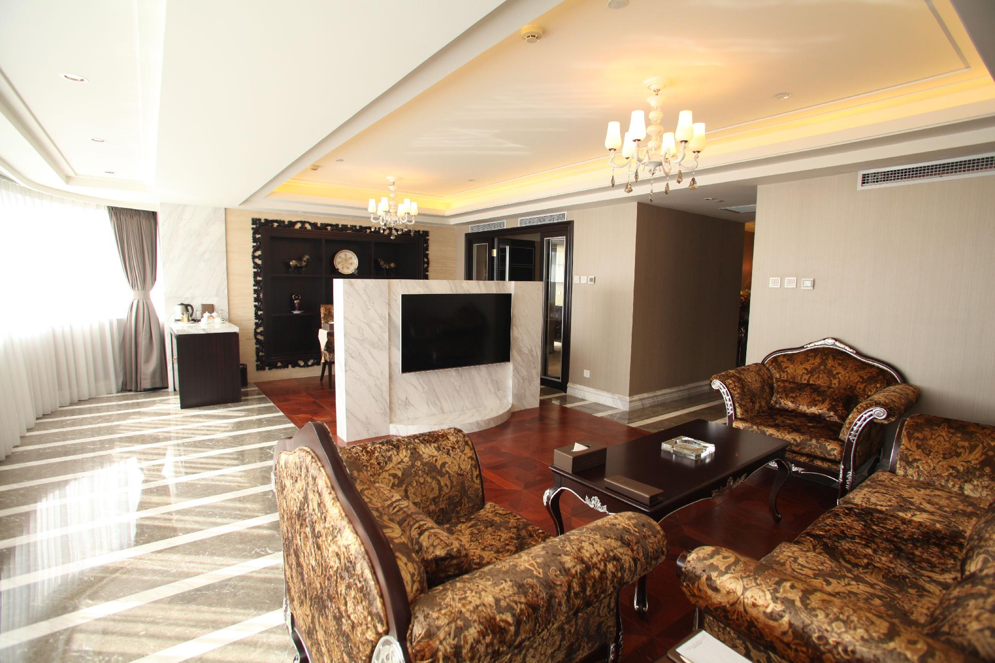 Ccecc Plaza Hotel 25/27