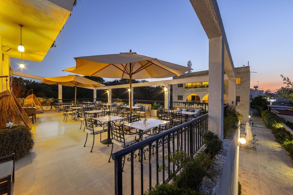 Stephanos Hotel Apartments 45/47