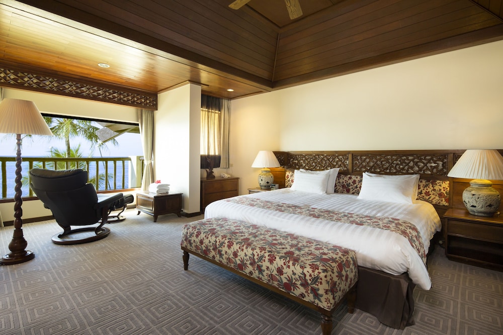 Aqua Resort Club Saipan 23/65