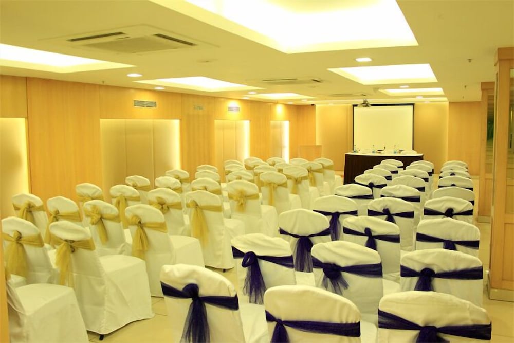 AURICK BOUTIQUE HOTEL 26/28