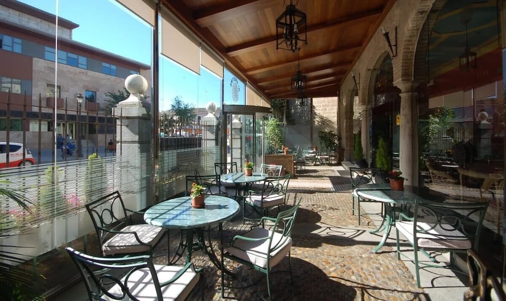 Maria Cristina Hotel 55/72