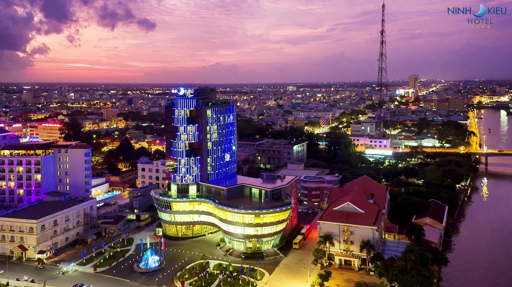 Ninh Kieu Riverside Hotel 2/70