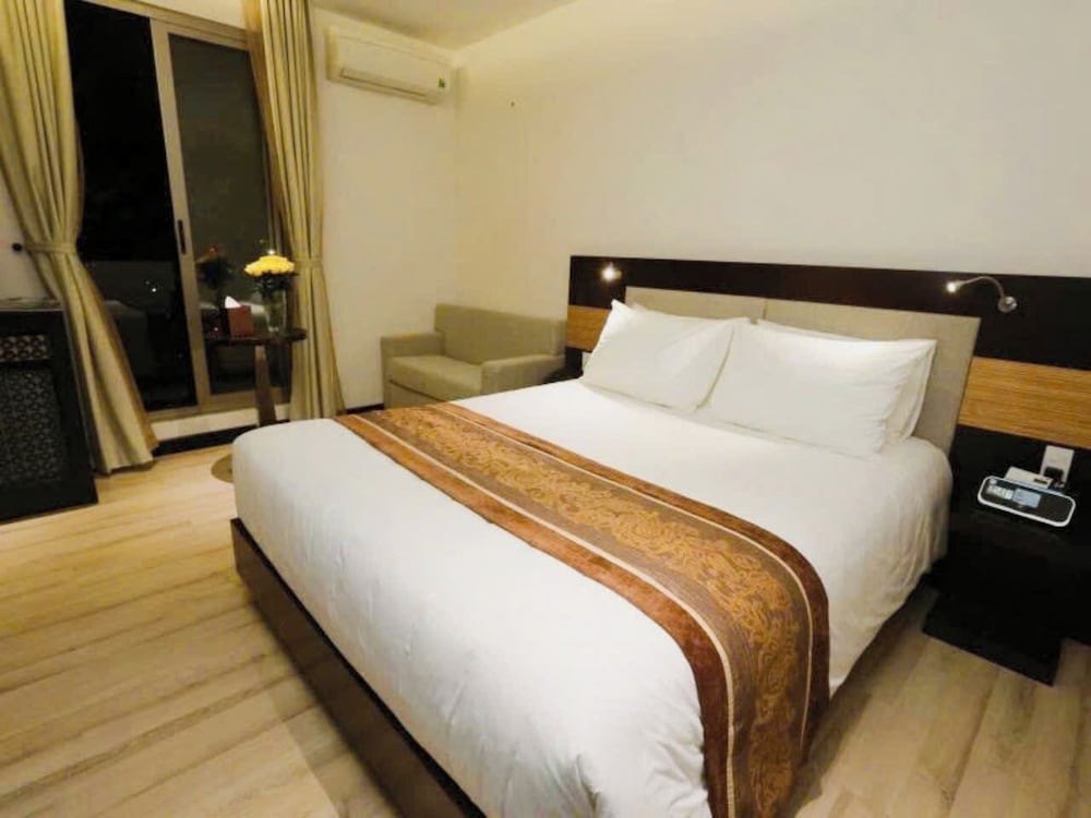 Dana Pearl Hotel 35/65
