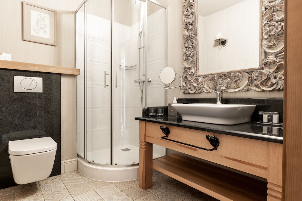 SUITE, DOUBLE BED