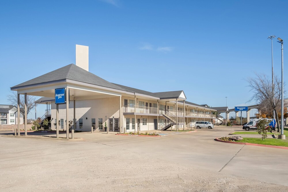 Rodeway Inn Garland Harbor Point 30/37