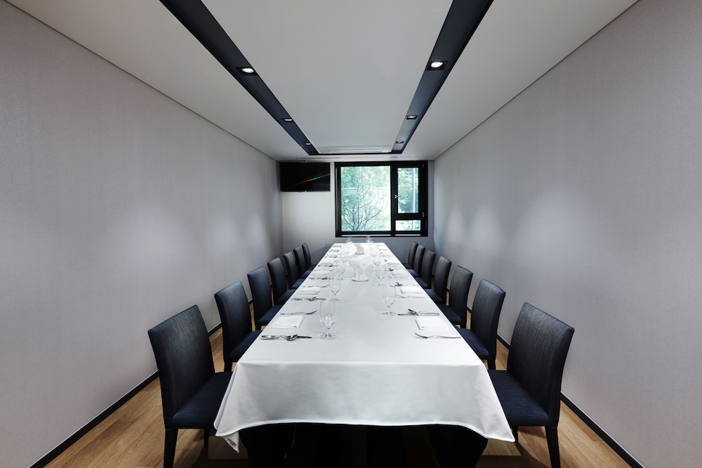 Ramada by Wyndham Gunsan 23/28