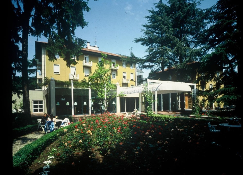 Romantik Hotel Delle Rose Terme Wellness Spa 31/33