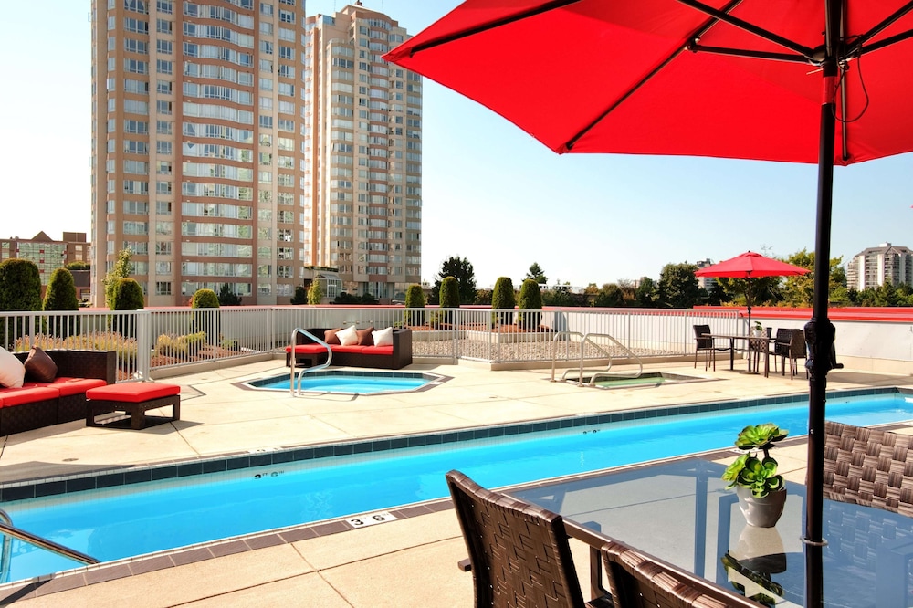 Hilton Vancouver Metrotown 48/51