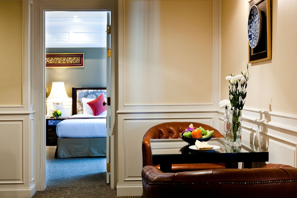 Royal Princess Larn Luang Bangkok Hotel 27/69