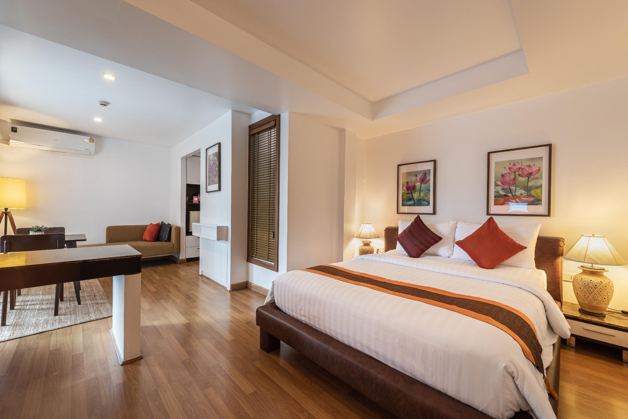 Executive, King Bed