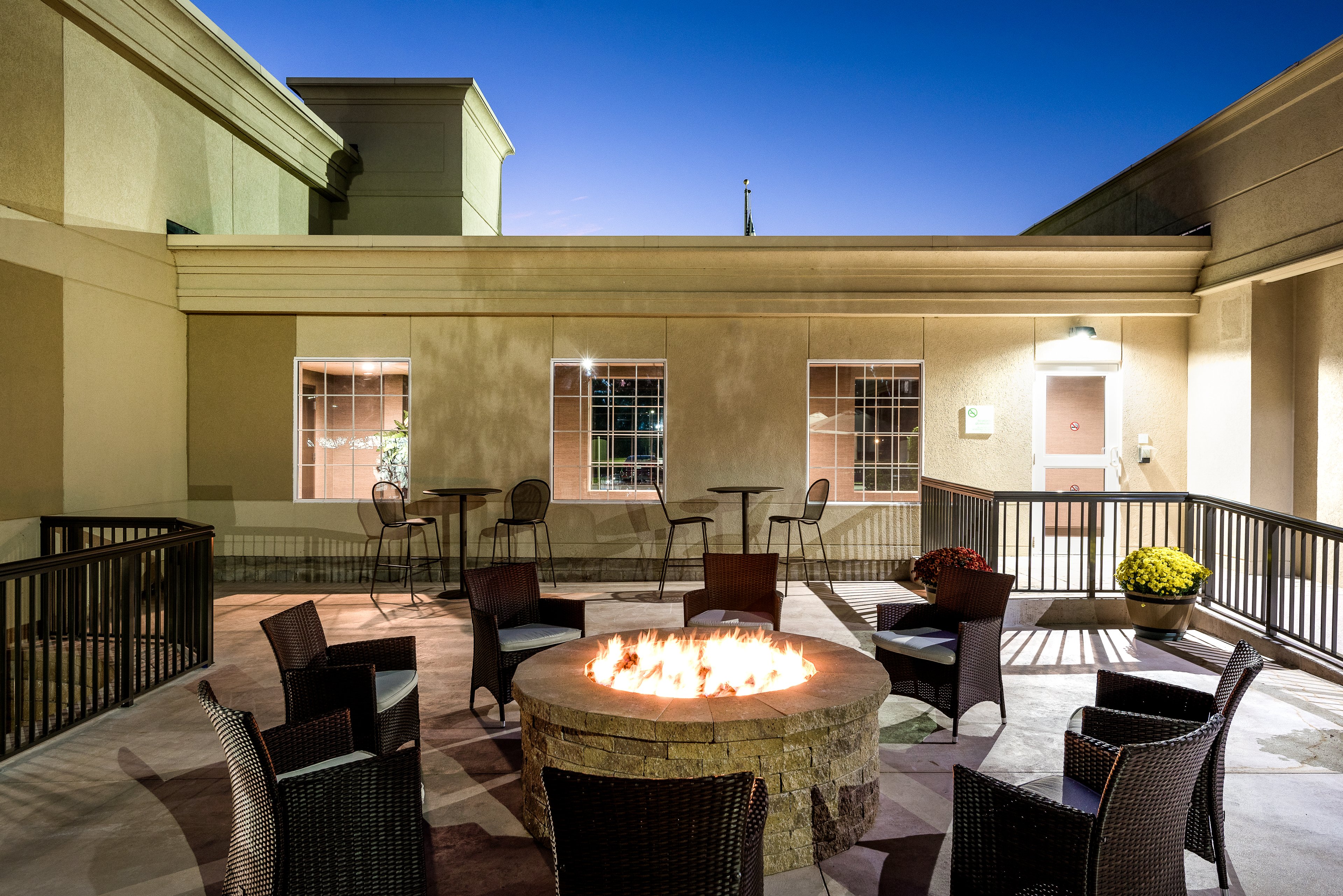 Holiday Inn Johnstown-Gloversville 32/66