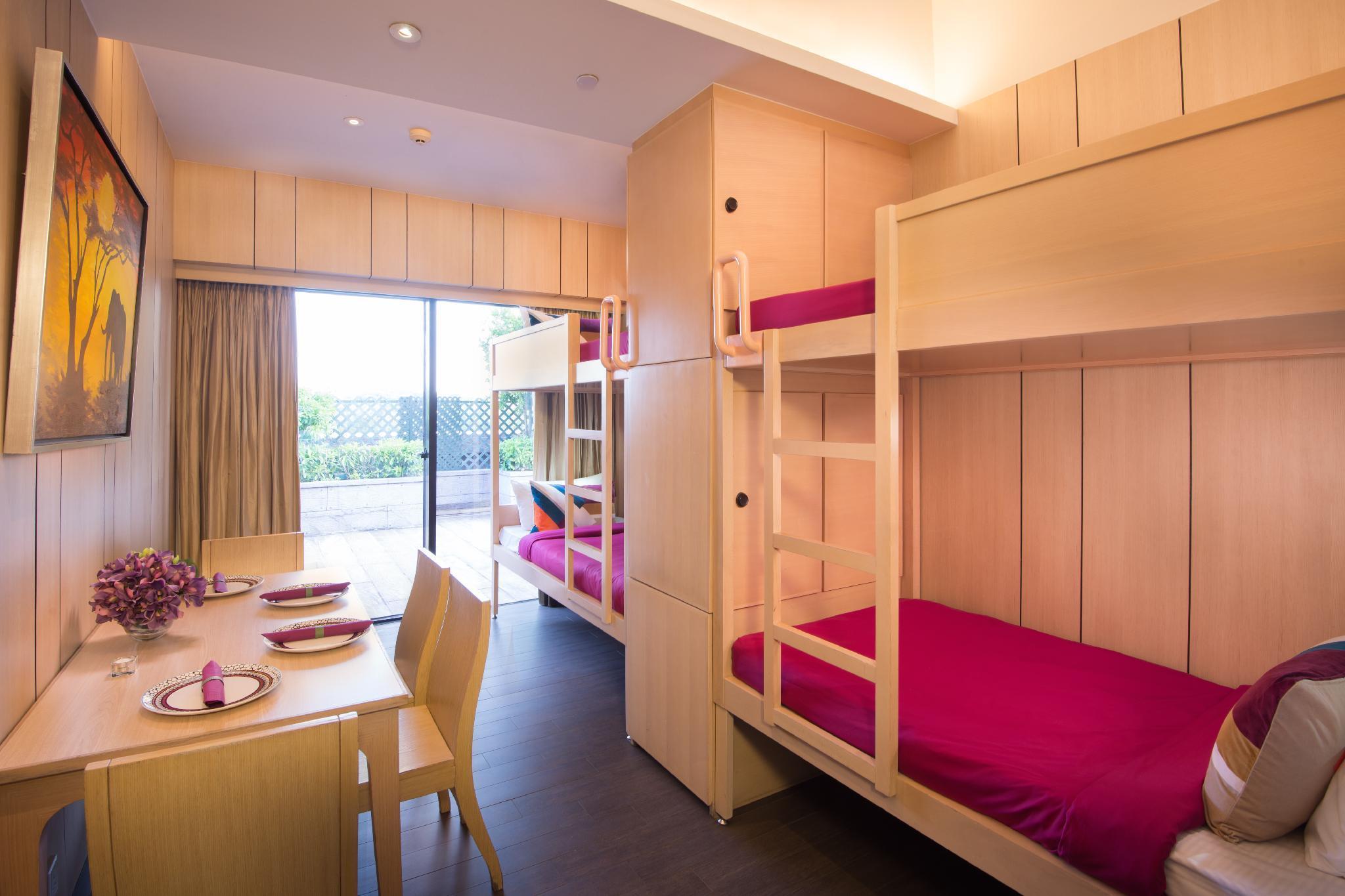 Noah’s Ark Hotel & Resort 11/26