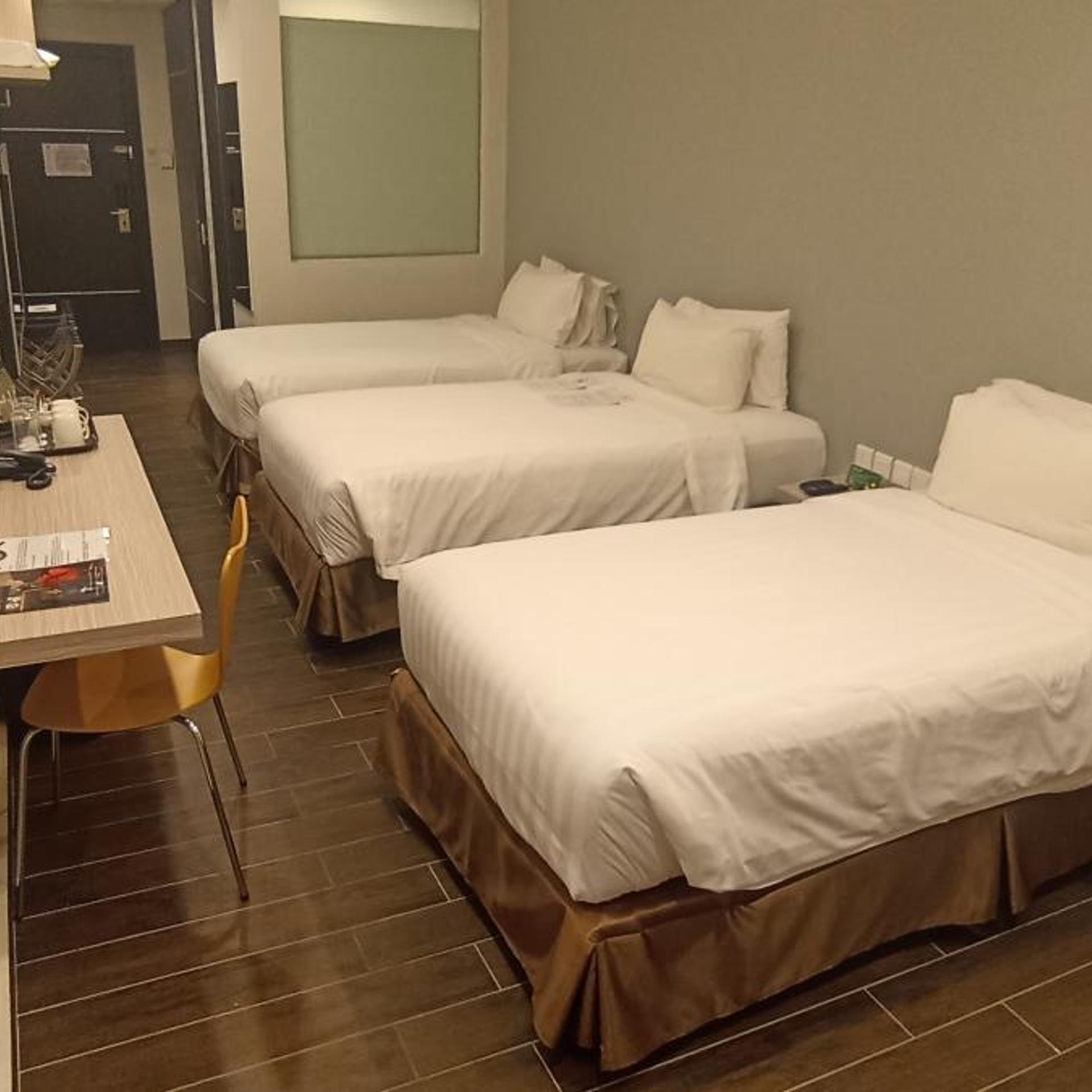 غرفة أساسية ثلاثية، The Klagan Hotel 4/10