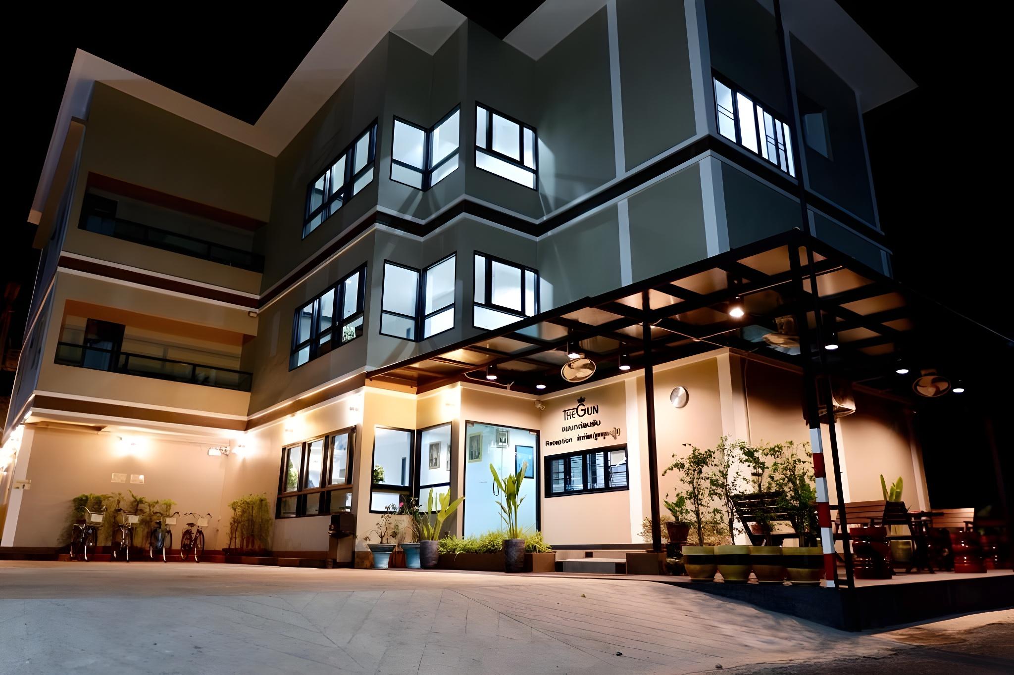 Thegun Hotel 5/56