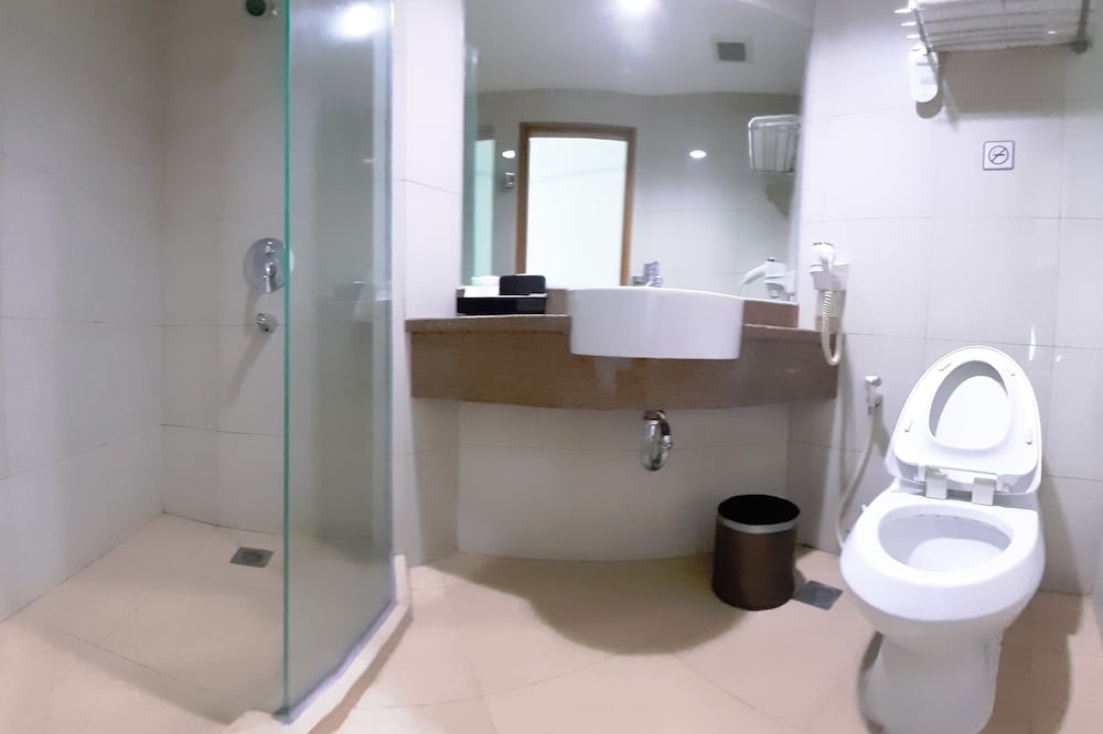 Park Hotel Jakarta 56/58