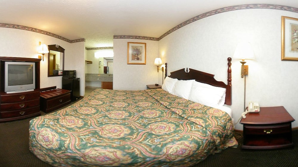 Econo Lodge Thomaston 16/35