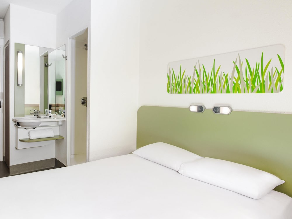 Room, Double Bed