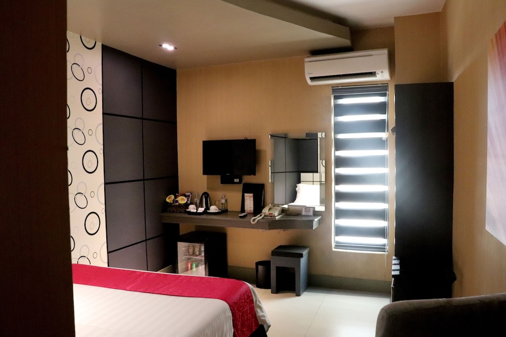 Eloisa Royal Suites 29/58