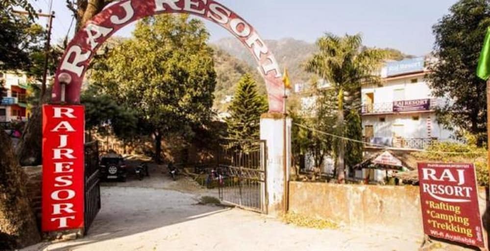Raj Resort 36/50