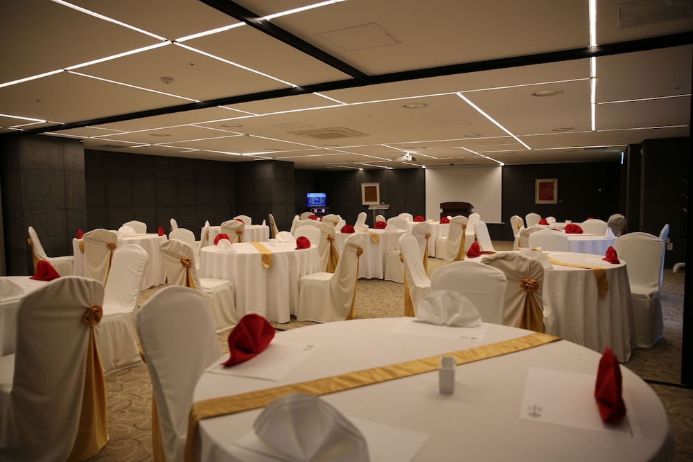 Acc Design Hotel 62/70