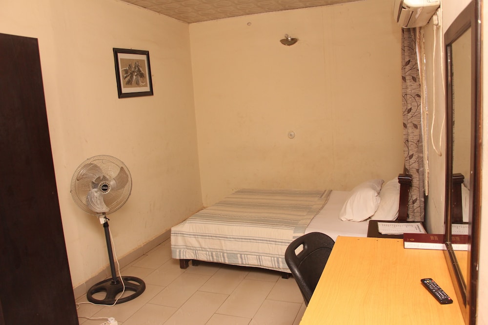 Sapphire Guest House 6/14