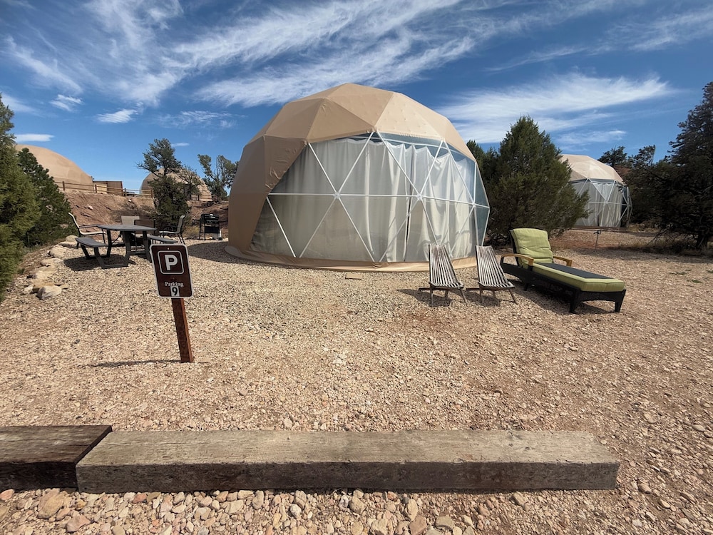 Bryce Glamp And Camp 35/56