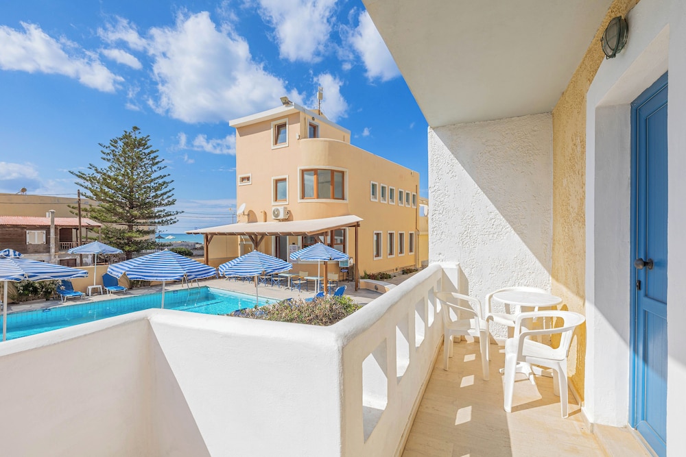 Niros Beach Apartments 30/58