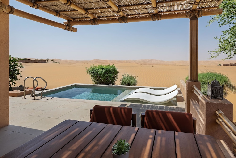 Bab Al Nojoum Bateen Liwa 24/60