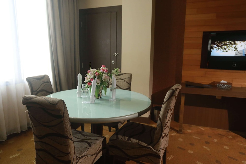 Furaya Hotel 34/37