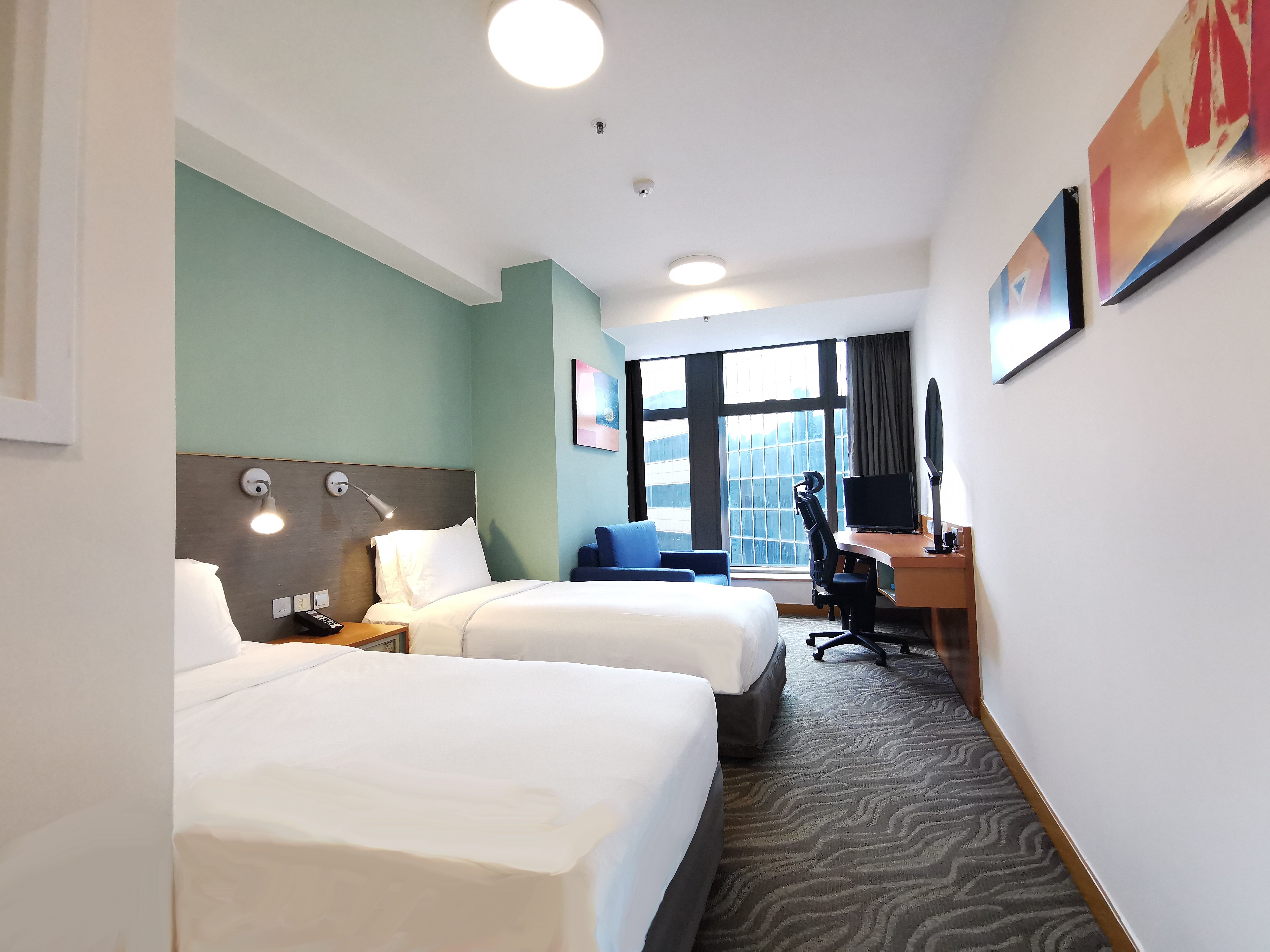 Holiday Inn Express Causeway Bay Hong Kong 38/76