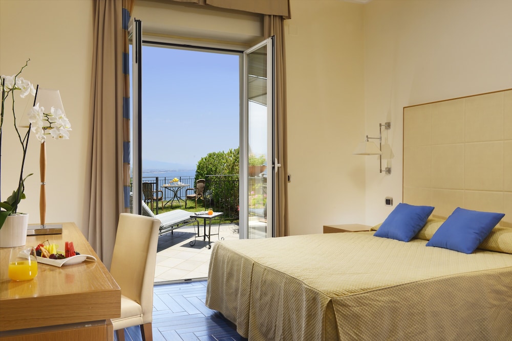 Raito Hotel 80/133