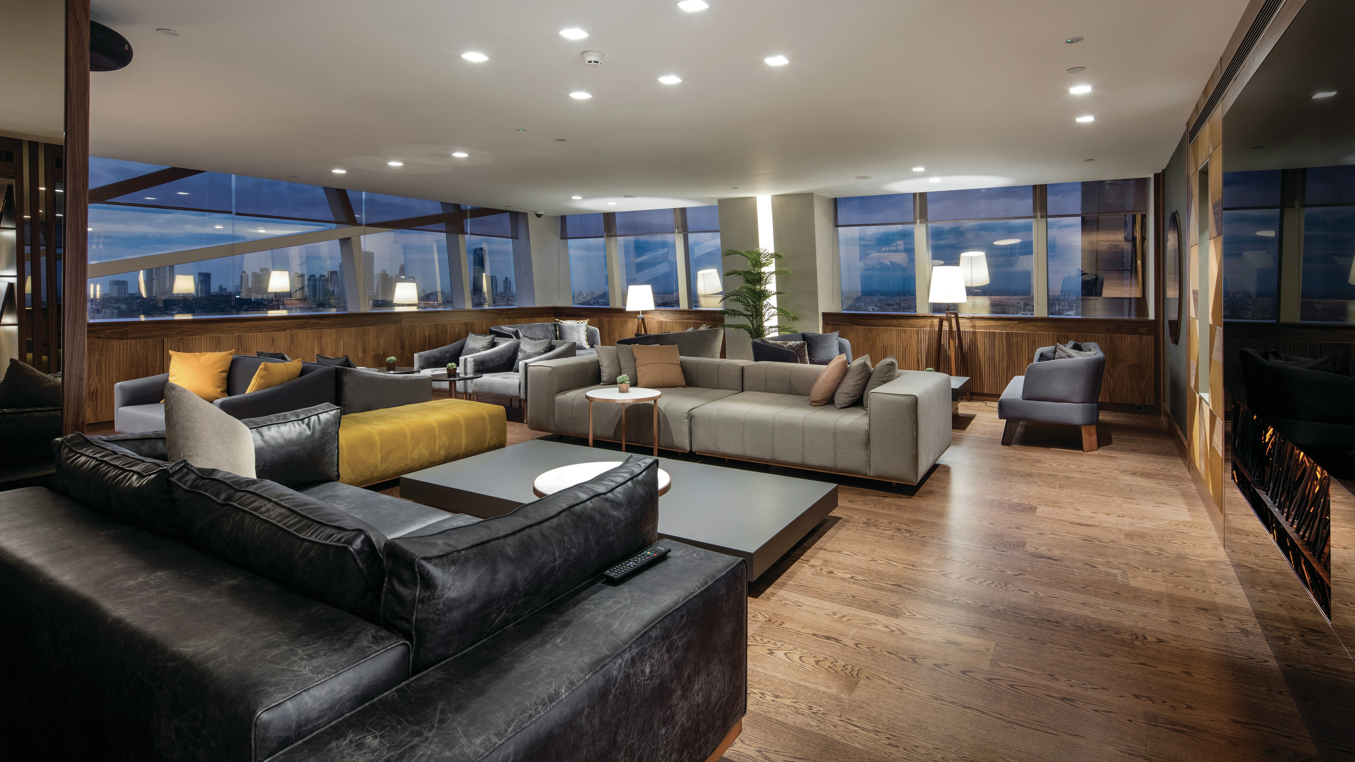 Hilton Istanbul Maslak 45/82