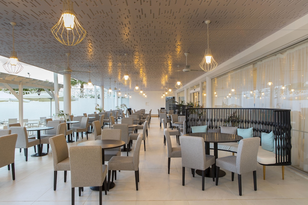 Odessa Beach Hotel 52/65