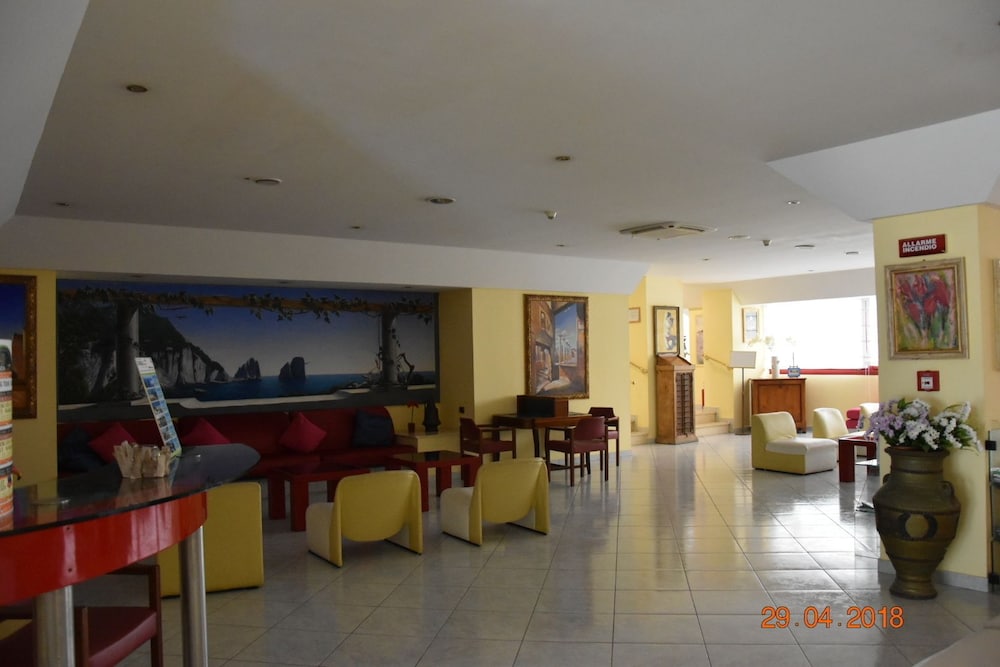 Marina Club 26/50