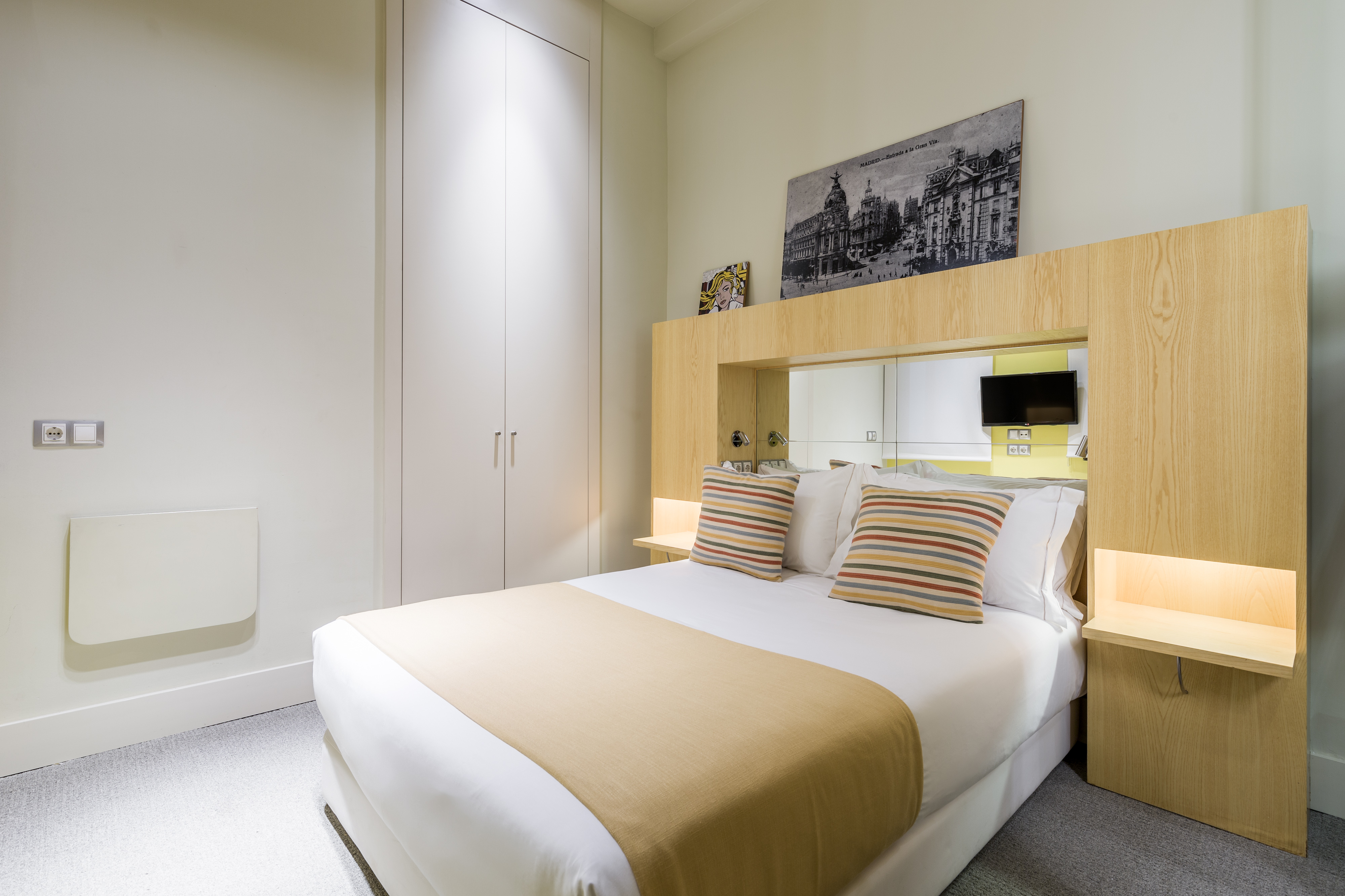 Room, Single
