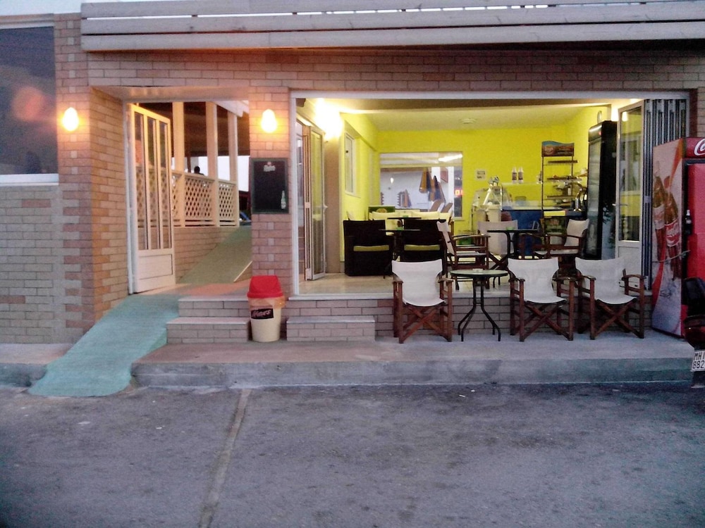 Haris Beach Apartments 25/31