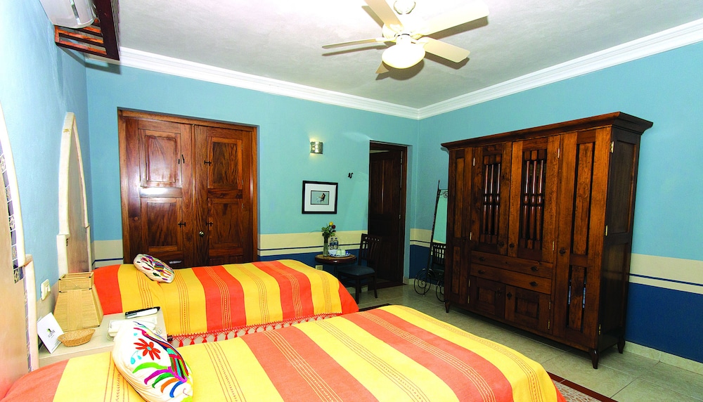 Hotel Casa San Angel 20/68