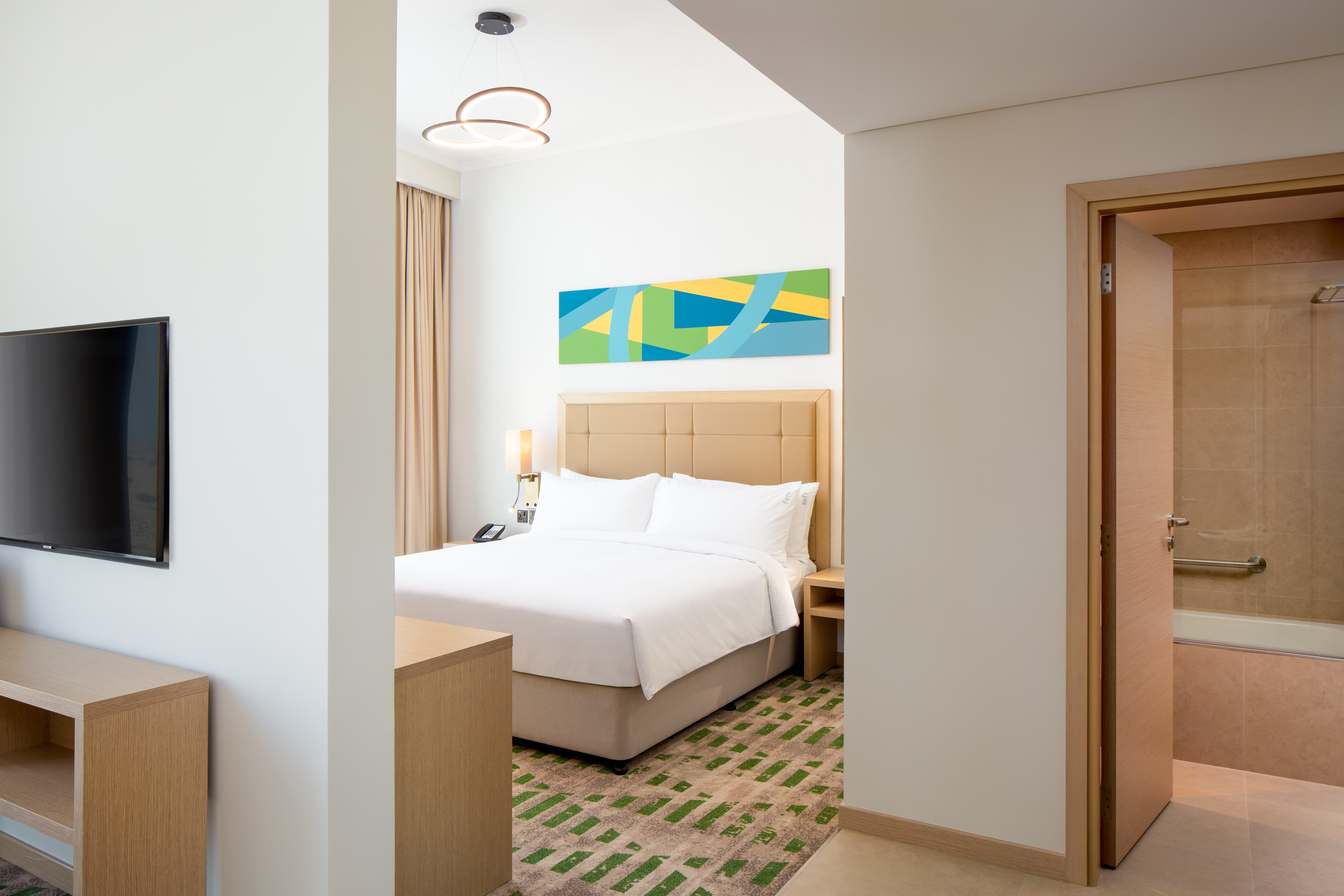 Holiday Inn & Suites Dubai Science Park 10/50