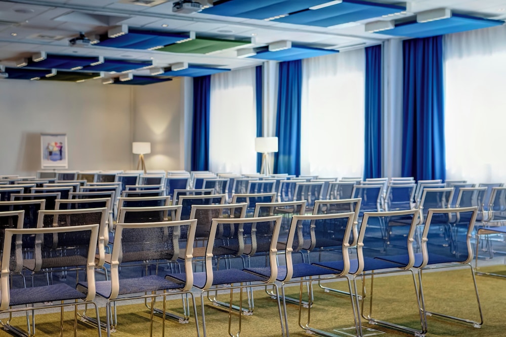 Novotel Lyon Gerland Musee des Confluences 50/62