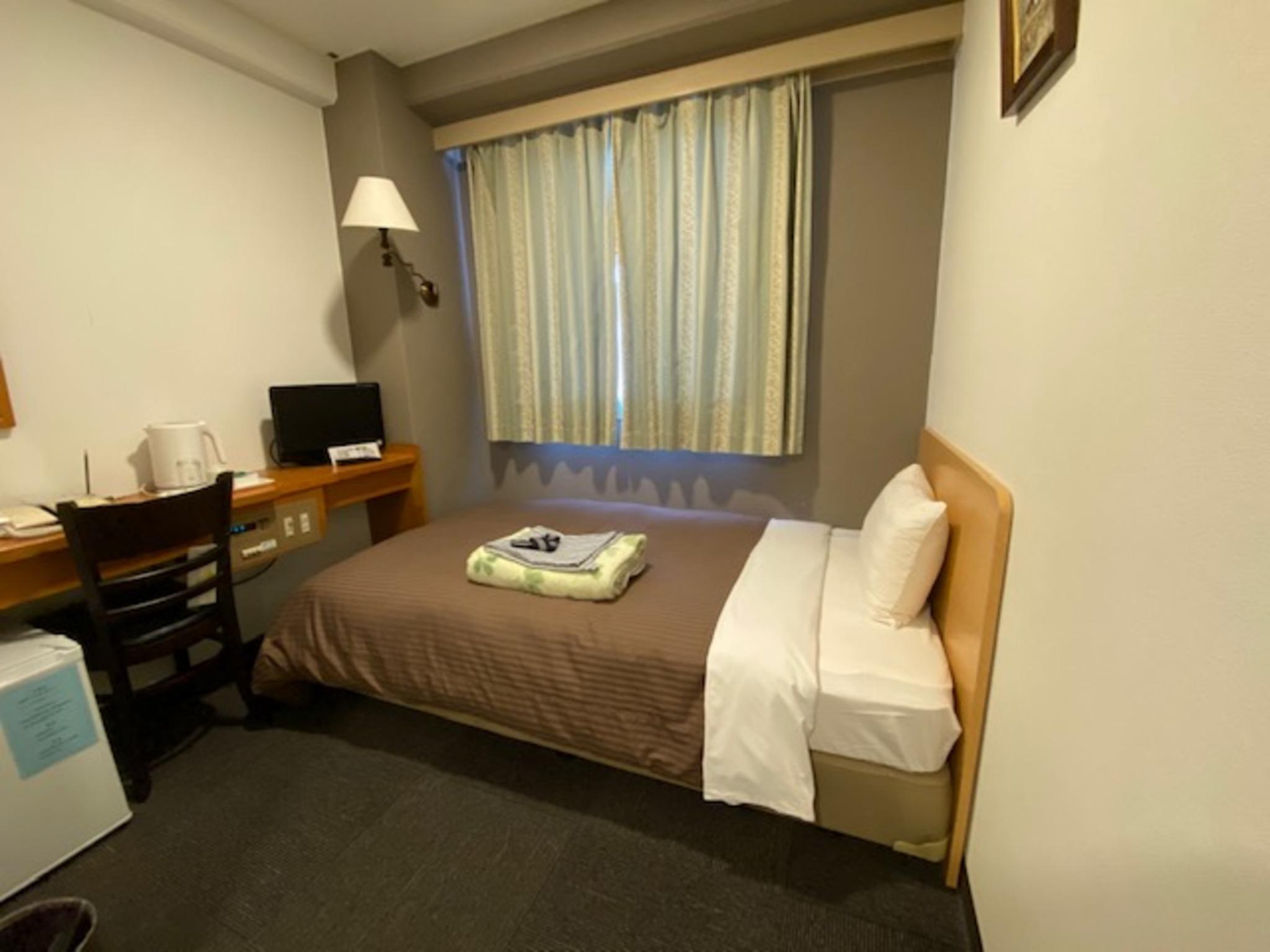 Room, Single, Smoking