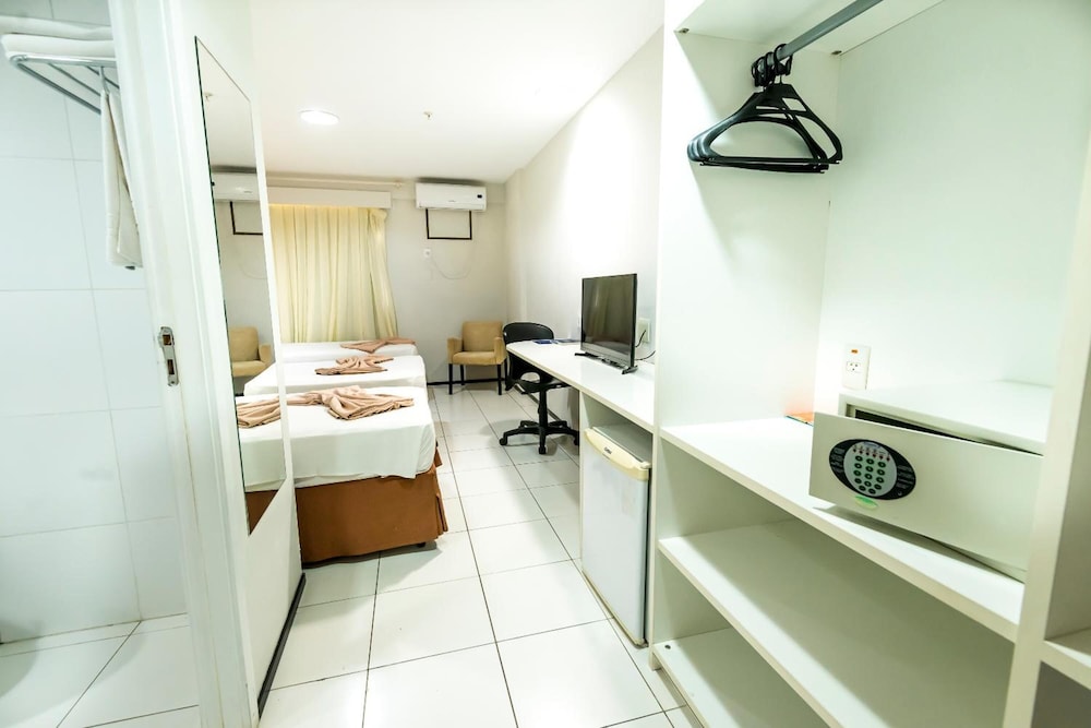 Slz Lagoa Hotel 11/60