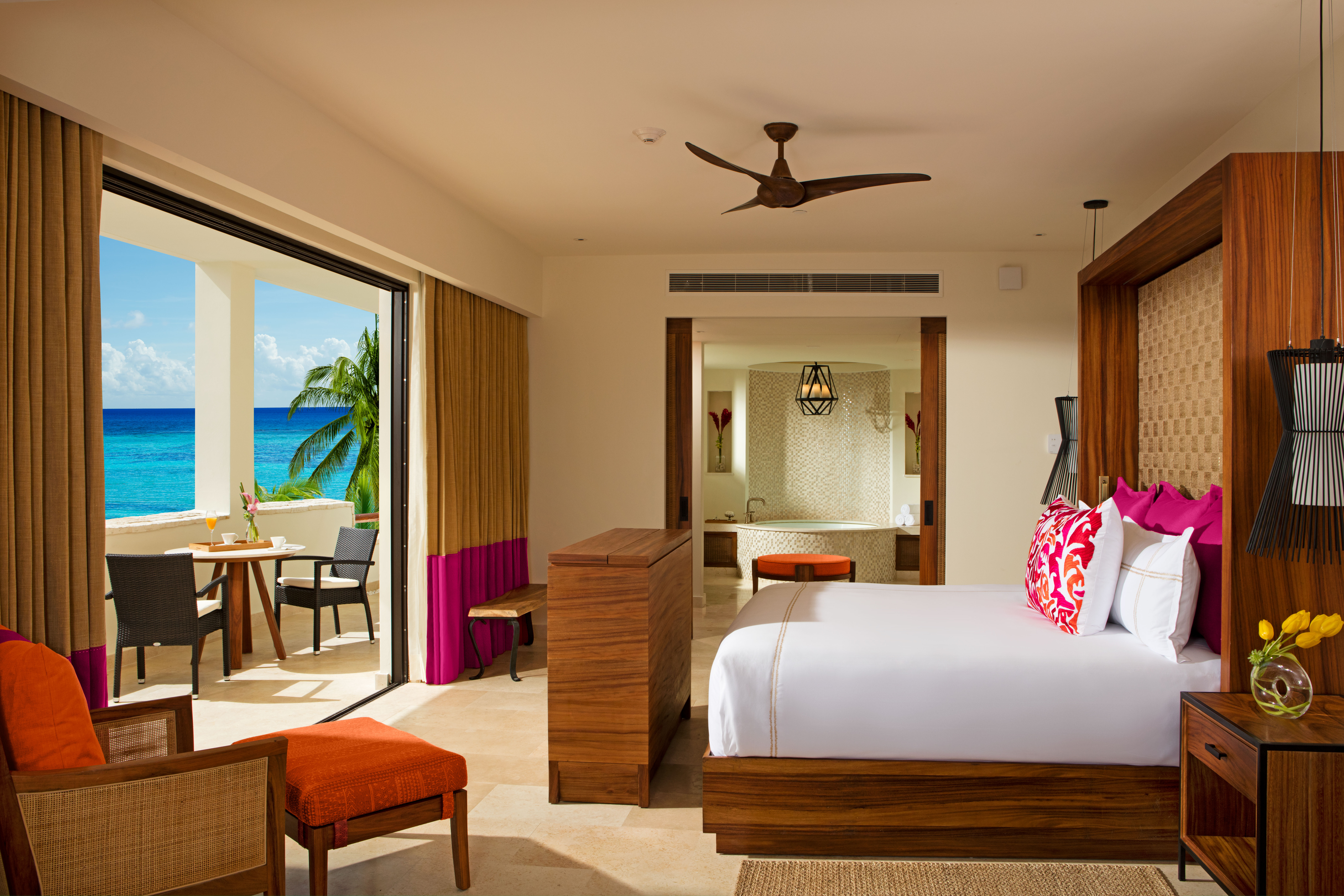 Master, Romance, King Bed, Ocean Front