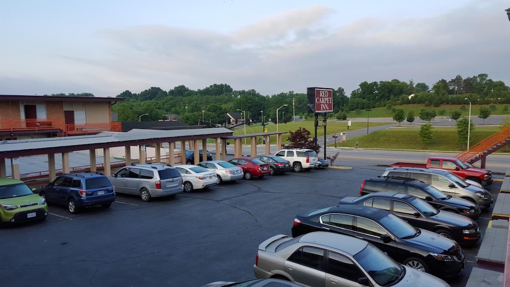 Red Carpet Inn Blacksburg 34/39
