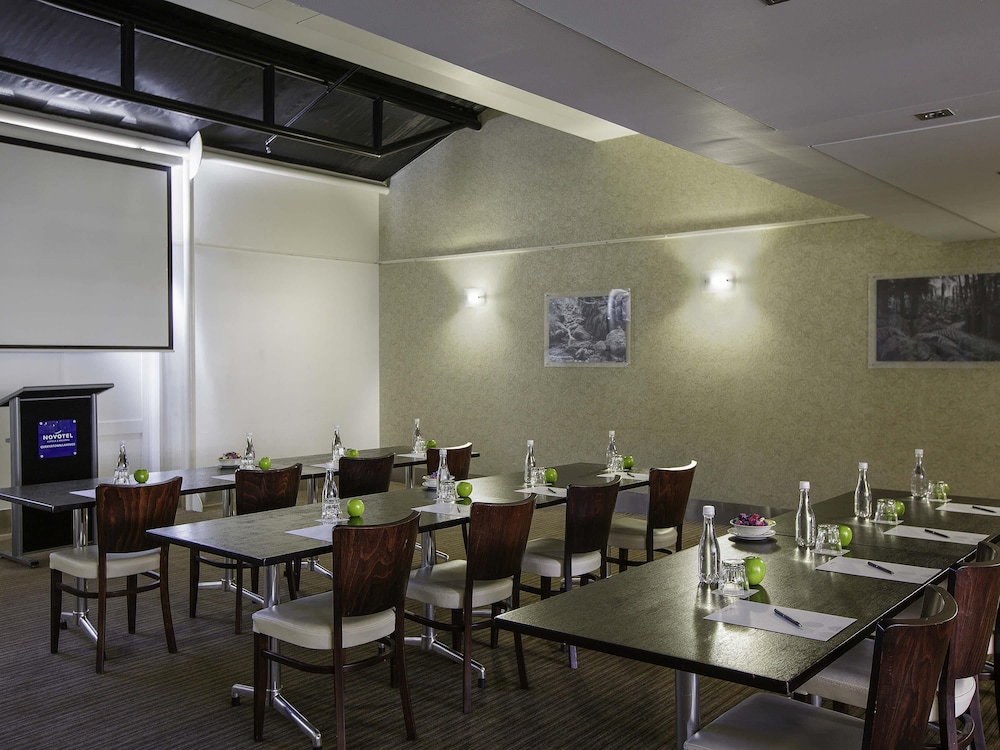 NOVOTEL QUEENSTOWN LAKESIDE 37/50
