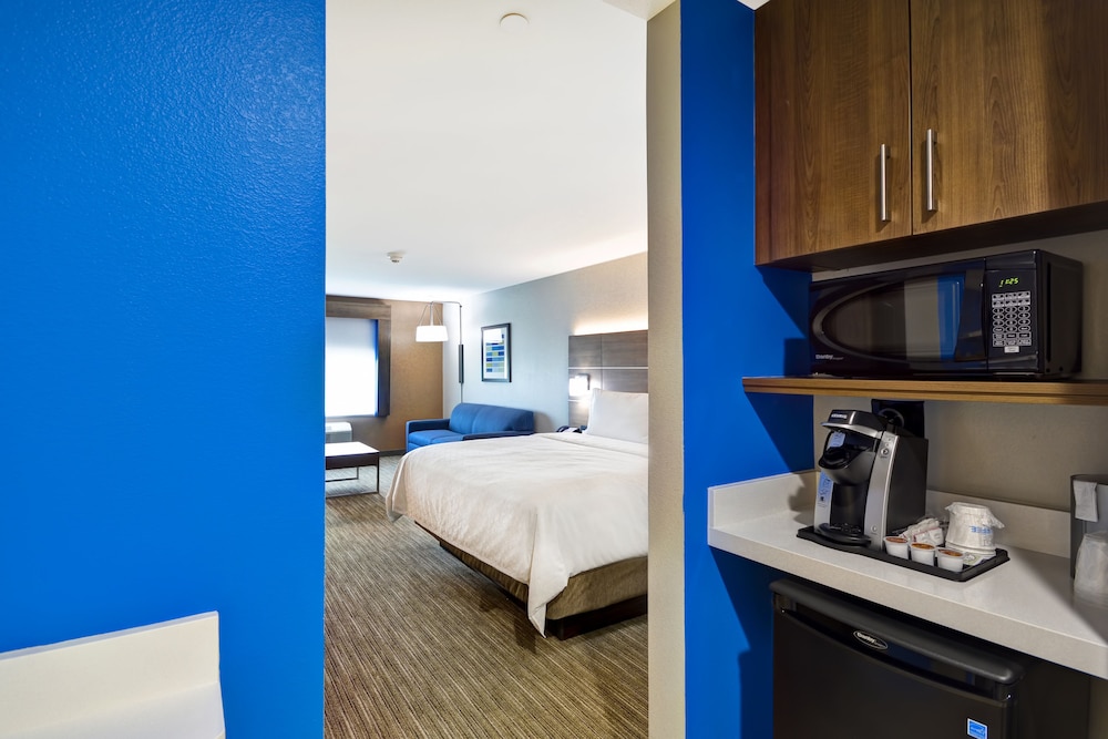 Holiday Inn Express & Suites Houston NASA - Boardwalk Area 25/57