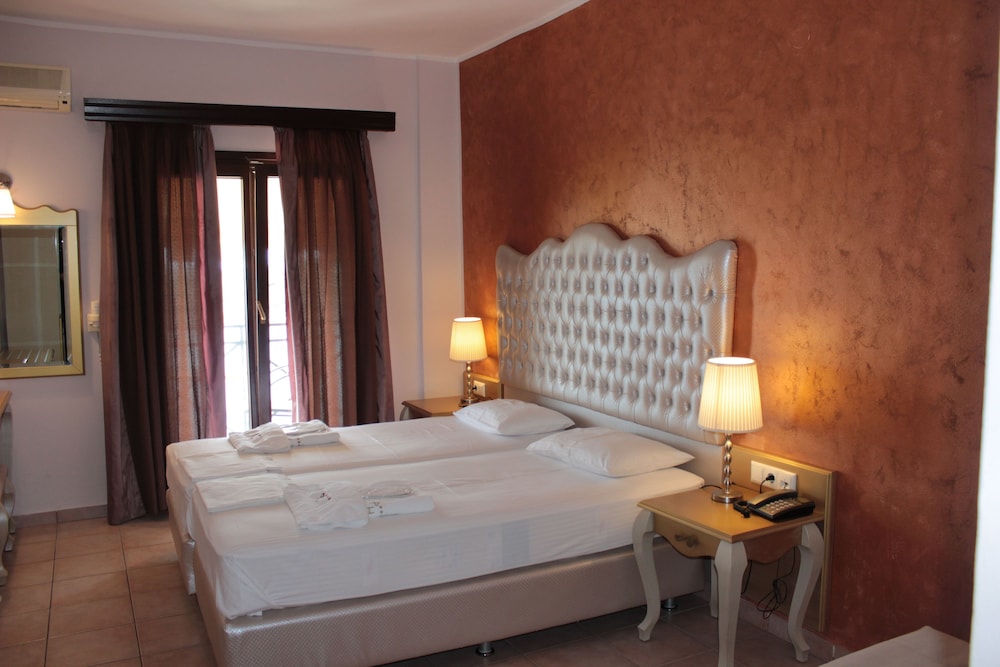 Palatino Hotel 11/50