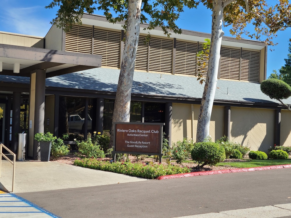 GetAways at San Diego Country Estates 1/50