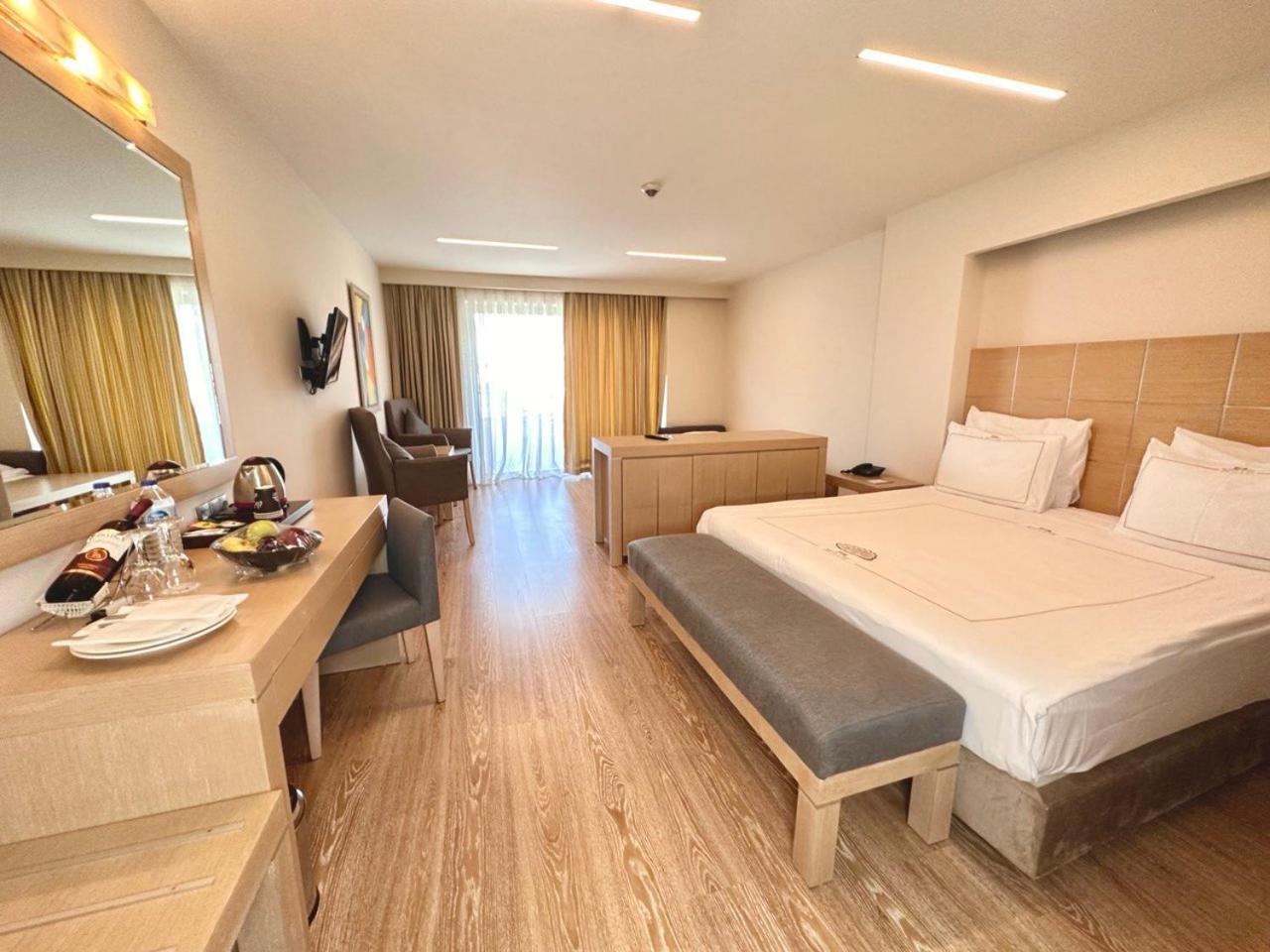Junior Suite, Double Bed, Sofa