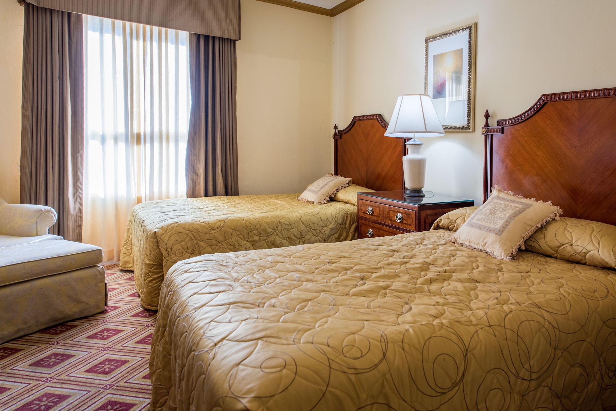ROOM, 2 DOUBLE BEDS